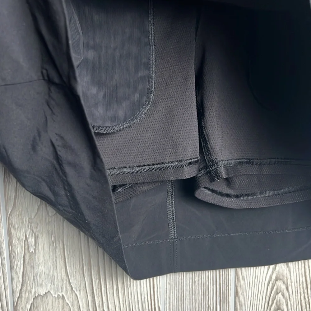 Athleta Black Soho Skort UPF 50 Stretch Womens Size 12 Black Zip Pockets Lined